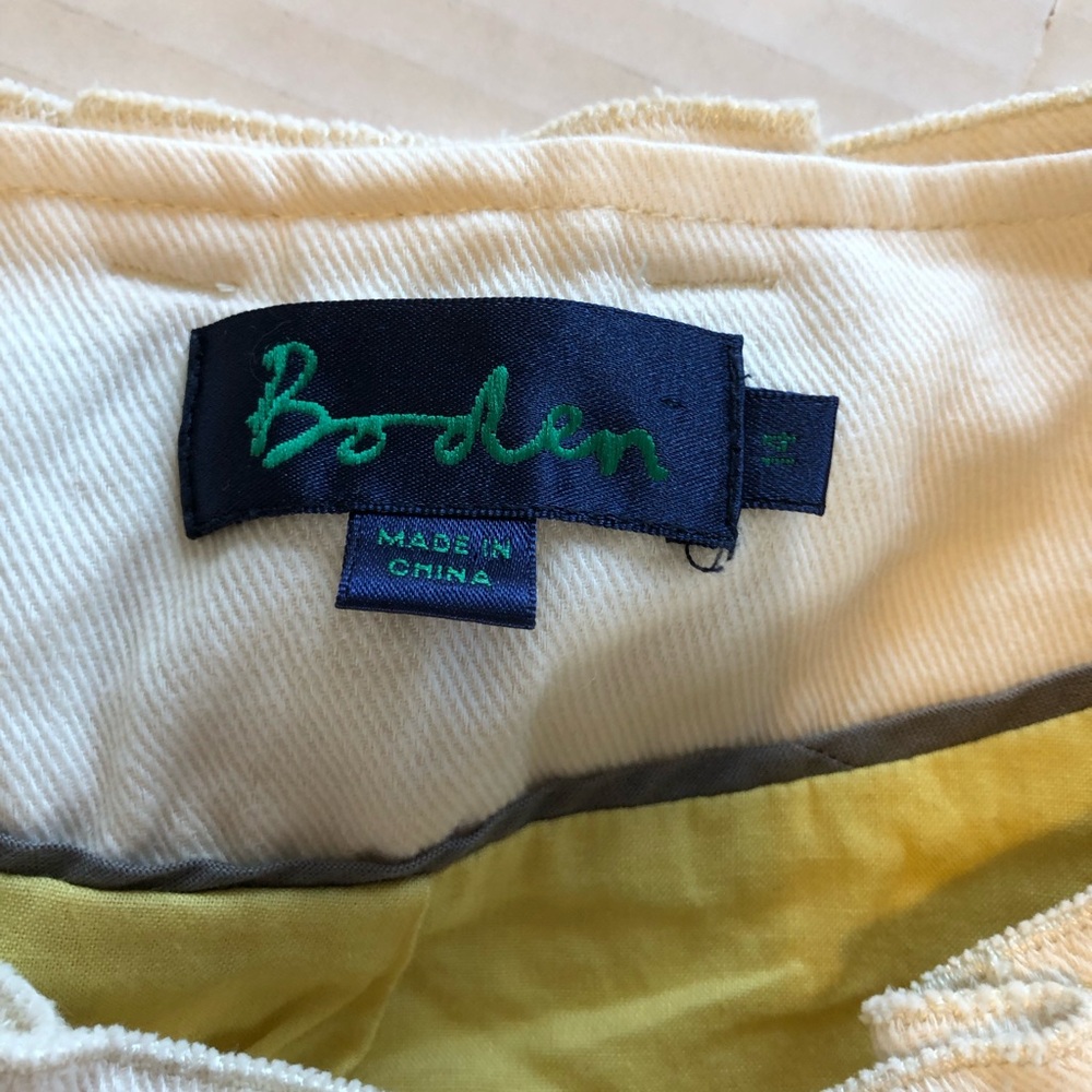 Boden Ruffled Collar Cream Blazer. Size 14 - Picture 13 of 14